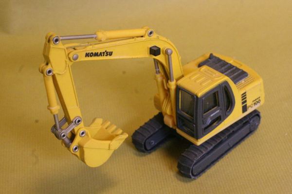 KOMATSU